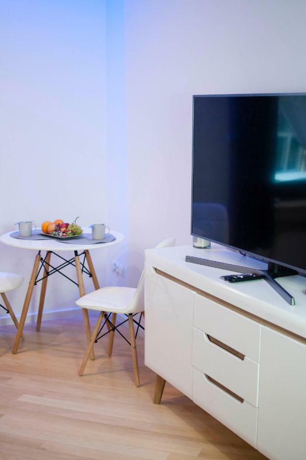 Cracow Jacuzzi Apartments - Silver Room Krakkó Kültér fotó